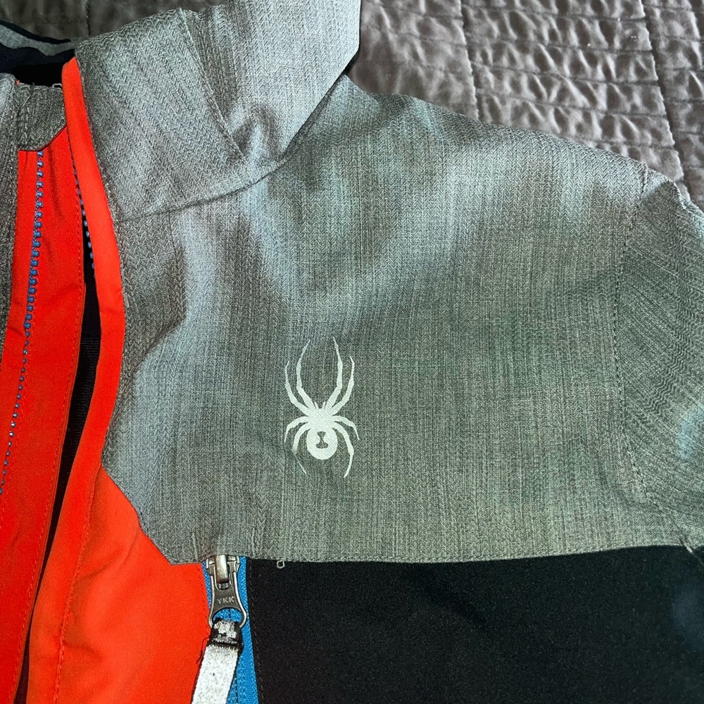 Mint condition Spyder boys coat Youth XL YXL  sz 16.